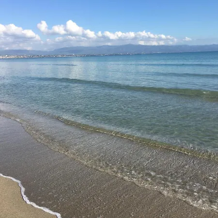 Blue Sea בית הארחה *